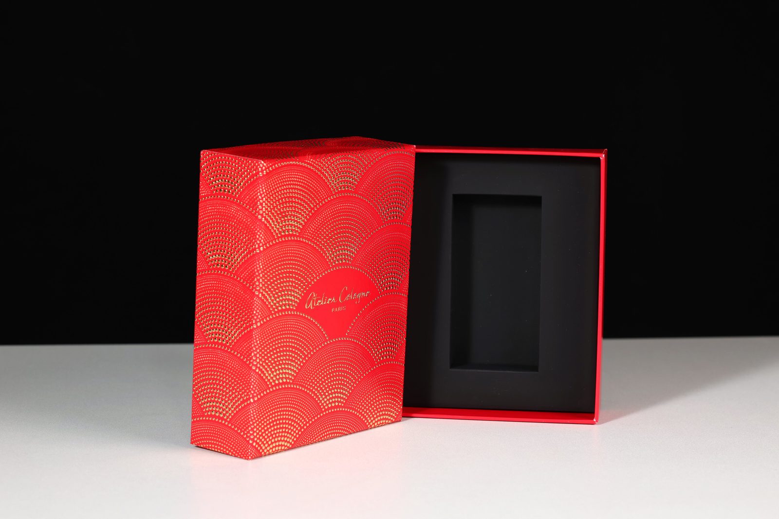 Red Wave Luxury Gift Box